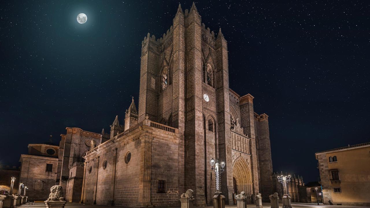 Apartamentos Turisticos Avila La Catedral Ávila Exterior foto